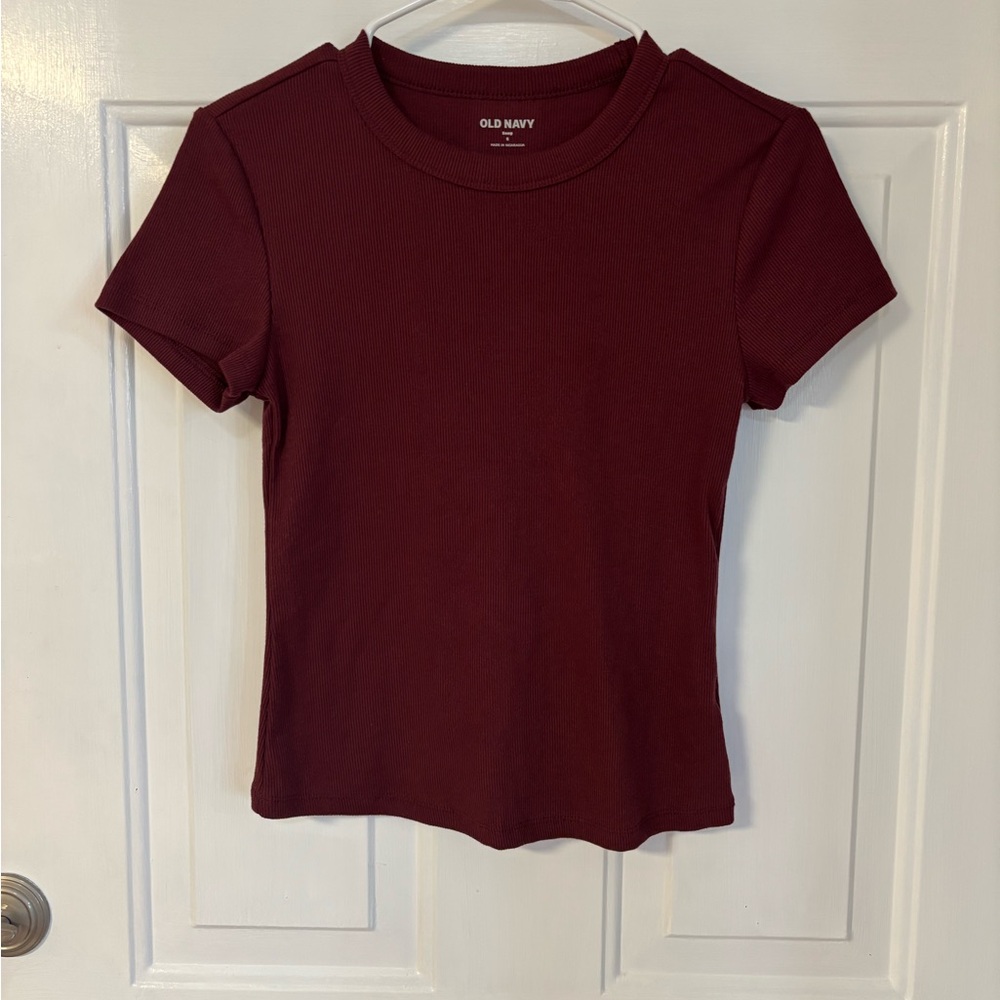 Old Navy Women's Dark Red Short Sleeve Tee